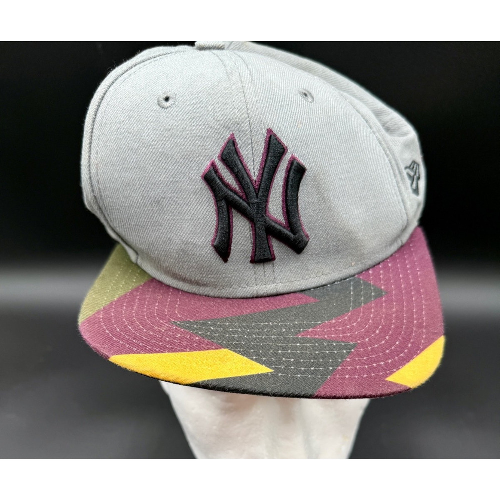 New Era 9FIFTY NY Yankees Snapback Hat Gray Camo Bill MLB Genuine Merchandise